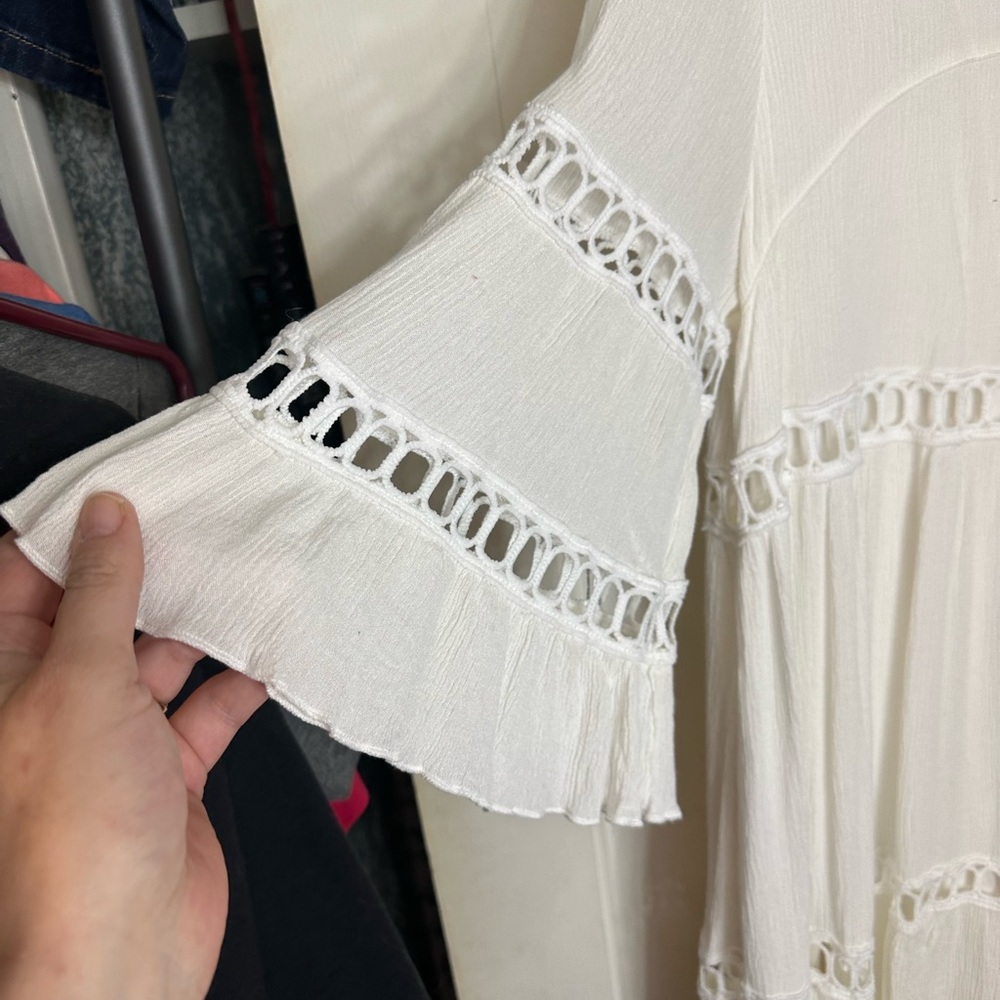 Women’s dress - Picture 2 of 9